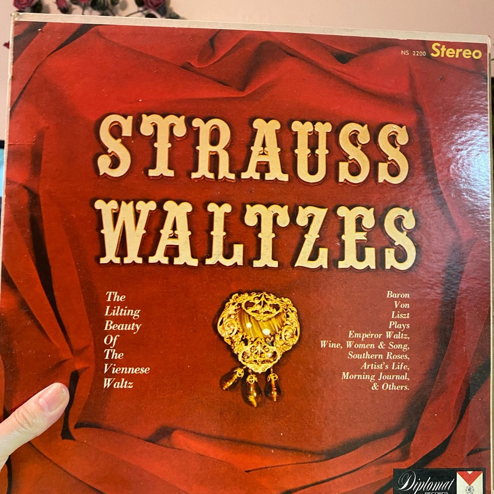 Vintage Vinyl LP Record Strauss Waltzes
